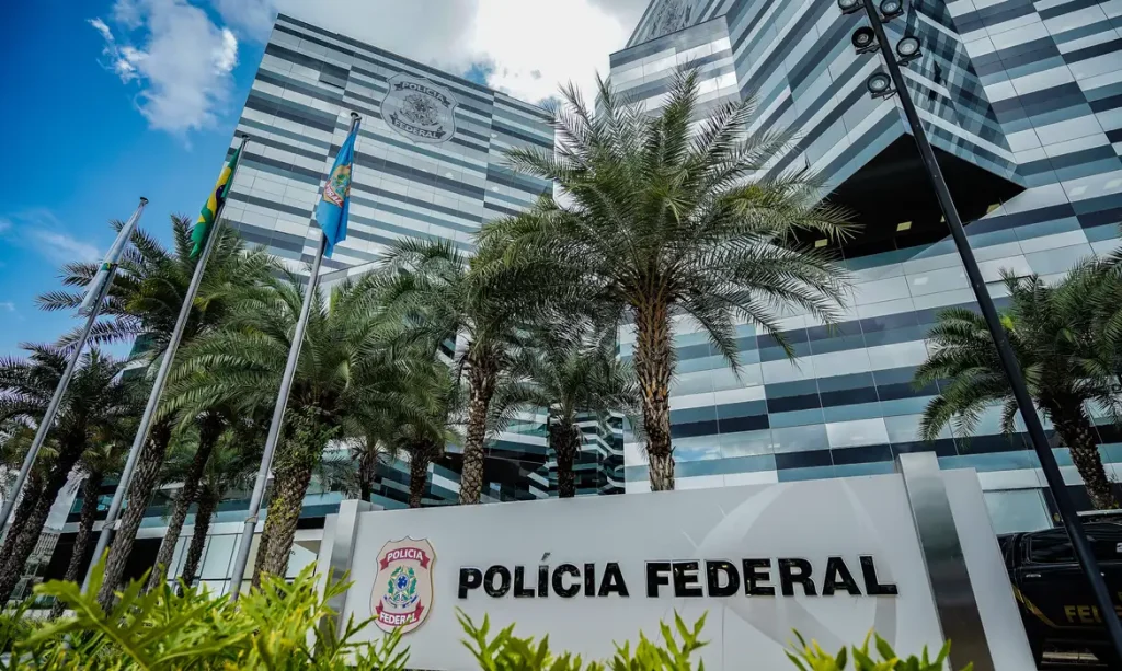 Inquérito sobre filme de Bolsonaro tem pedido da PF para prorrogação no STF