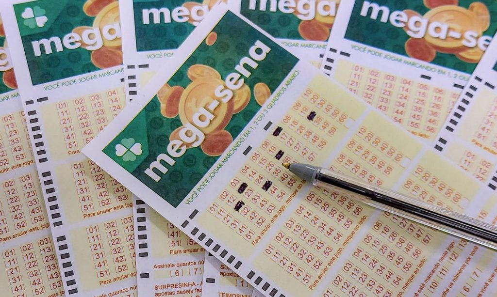 Mega-sena acumula e chega a duzentos milhões de reais