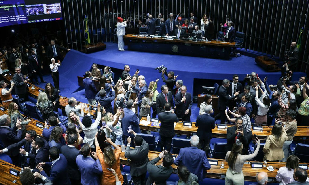 Mídia internacional destaca fim da escala 6x1 como trunfo político de Lula antes do segundo turno