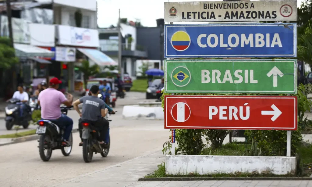 Polícia Federal e Força Nacional unem agentes para blindar fronteira colombiana na Amazônia