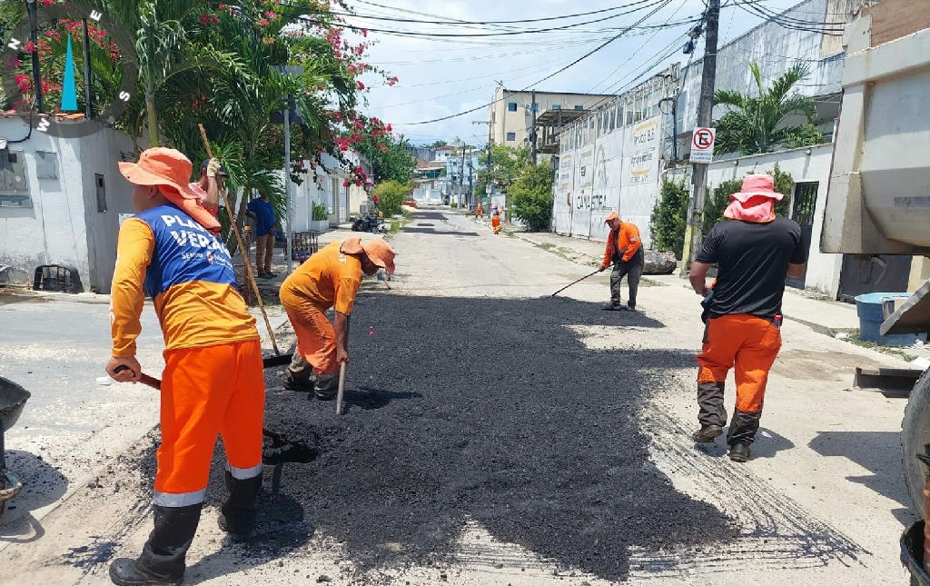 Prefeitura de Manaus finaliza obras de recapeamento na rua Virgínia Wolf