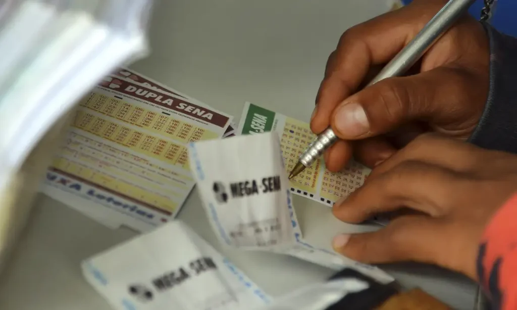 Sorteios da caixa são antecipados para sábado devido ao segundo turno