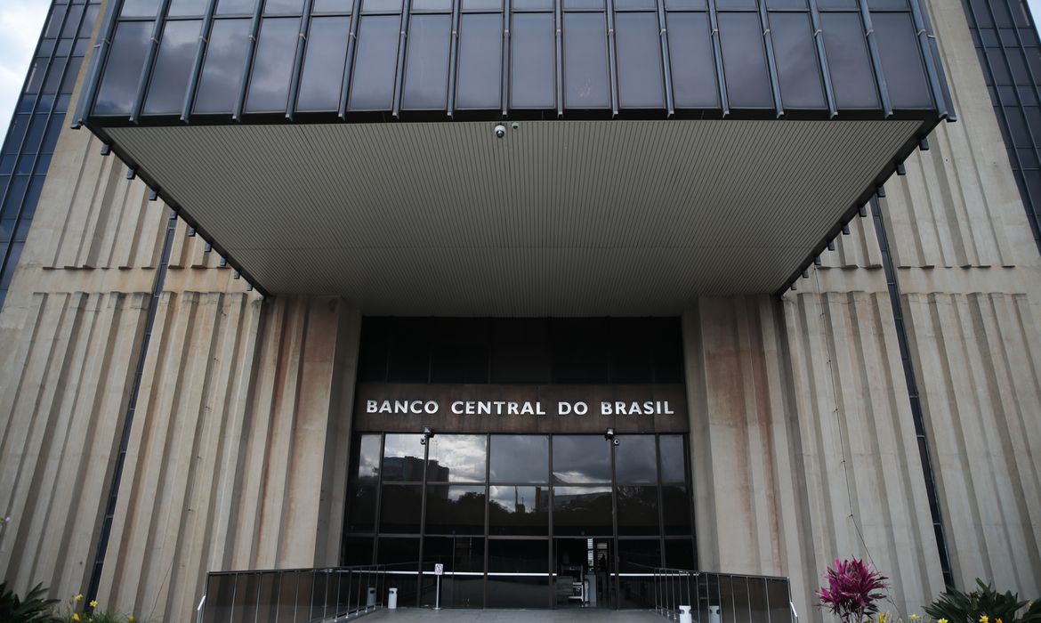 Tribunal aprova contas do Banco Central de 2025 após separar investigação